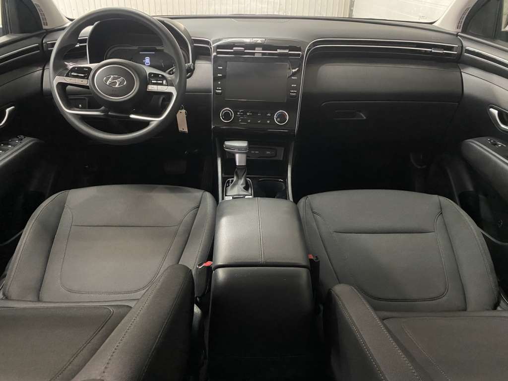 2022 Hyundai TUCSON - Image 18