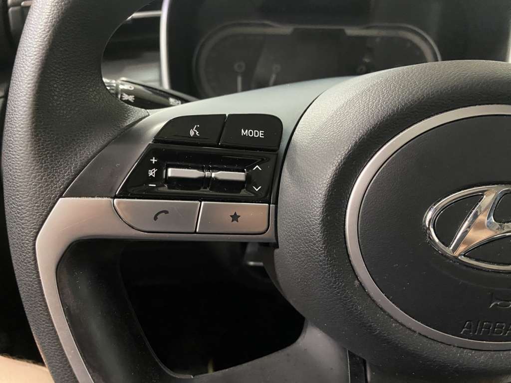 2022 Hyundai TUCSON - Image 19