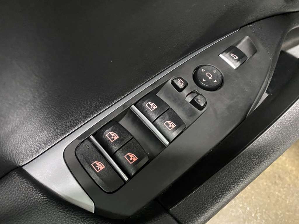 2020 BMW X3 - Image 31
