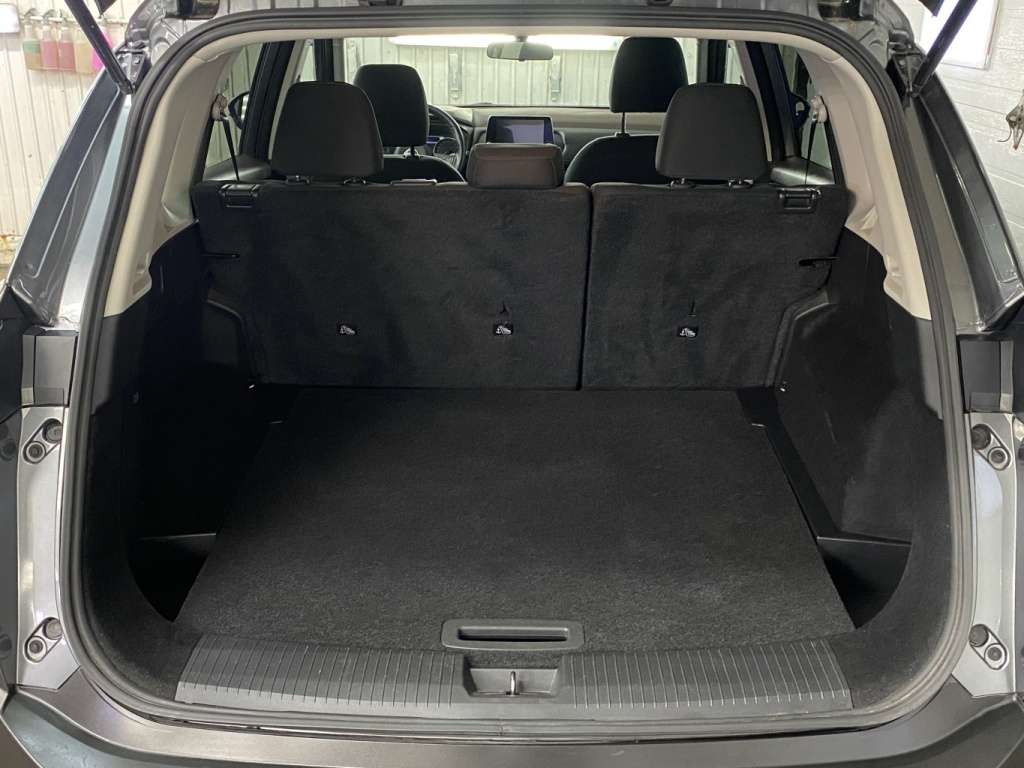 2023 Nissan Rogue - Image 27
