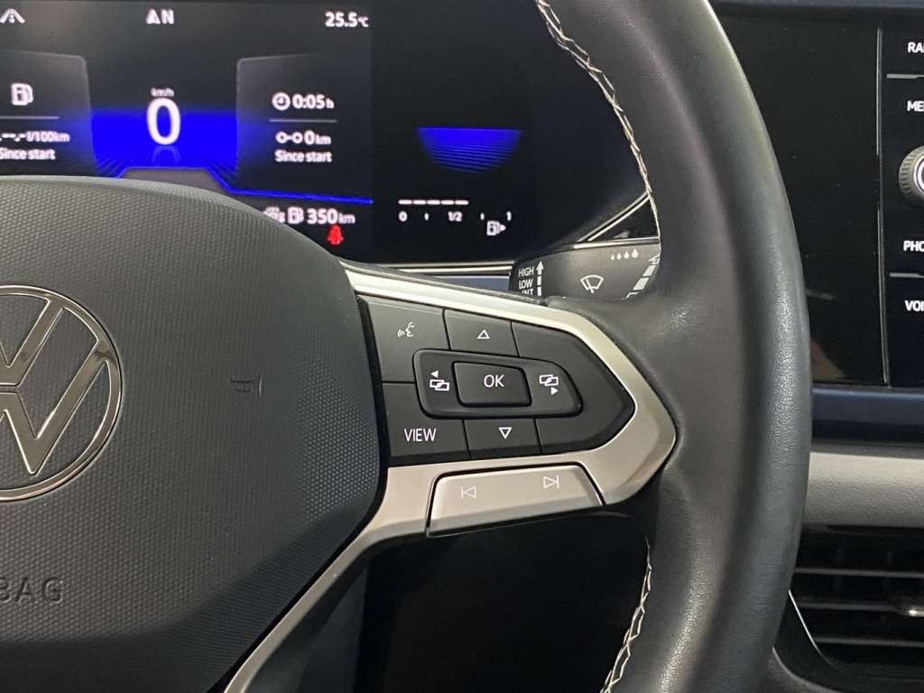 2022 Volkswagen Taos - Image 20