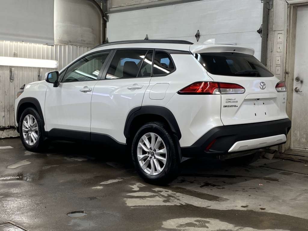 2022 Toyota Corolla Cross - Image 5
