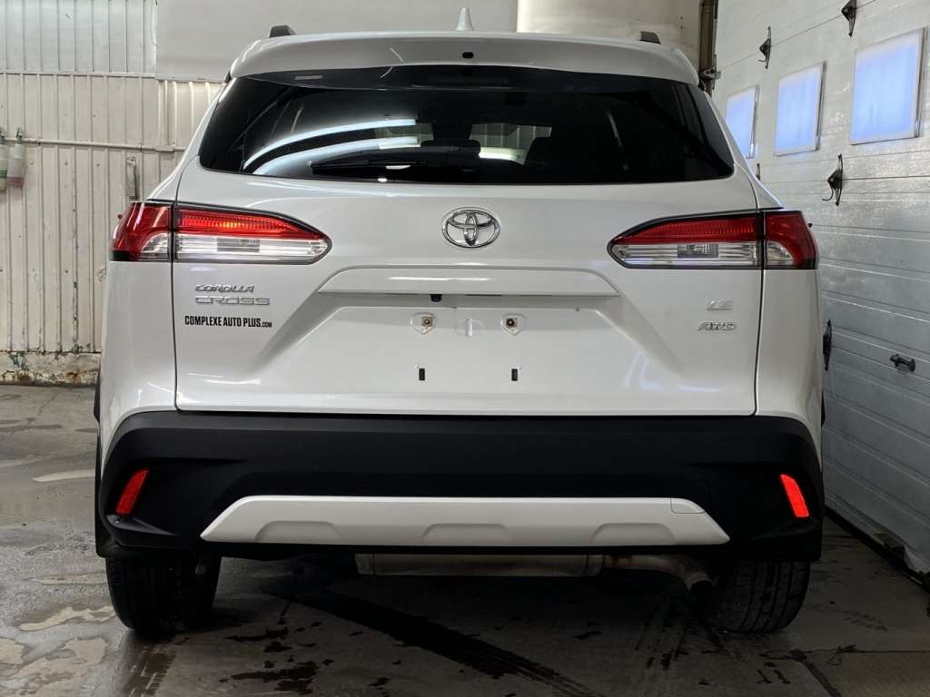 2022 Toyota Corolla Cross - Image 6