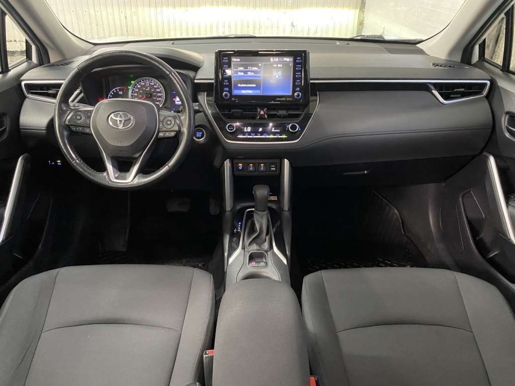 2022 Toyota Corolla Cross - Image 18