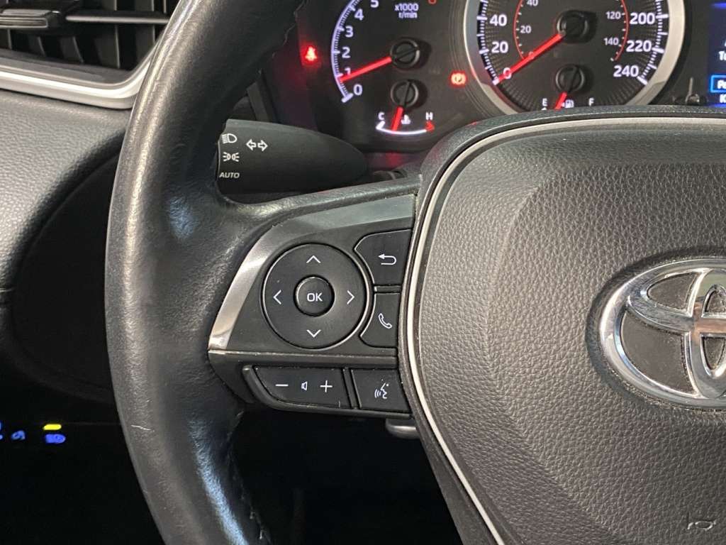 2022 Toyota Corolla Cross - Image 19