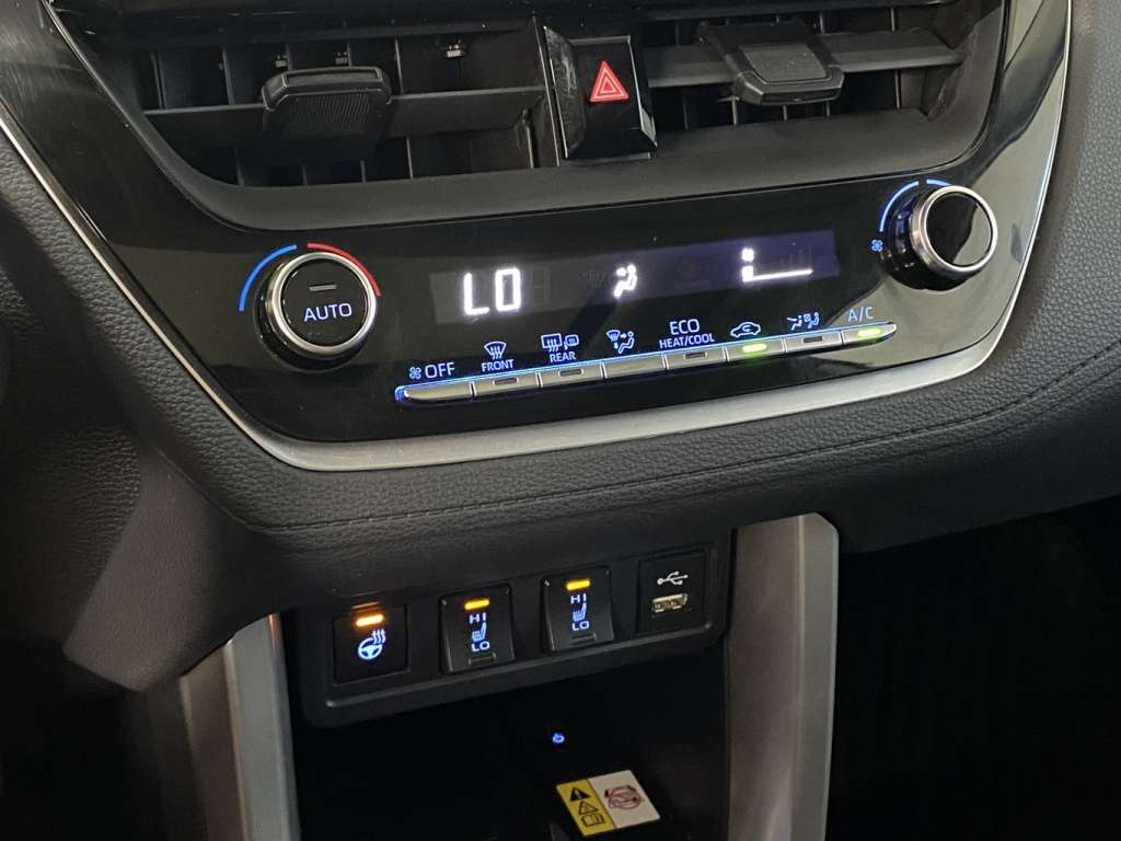 2022 Toyota Corolla Cross - Image 25