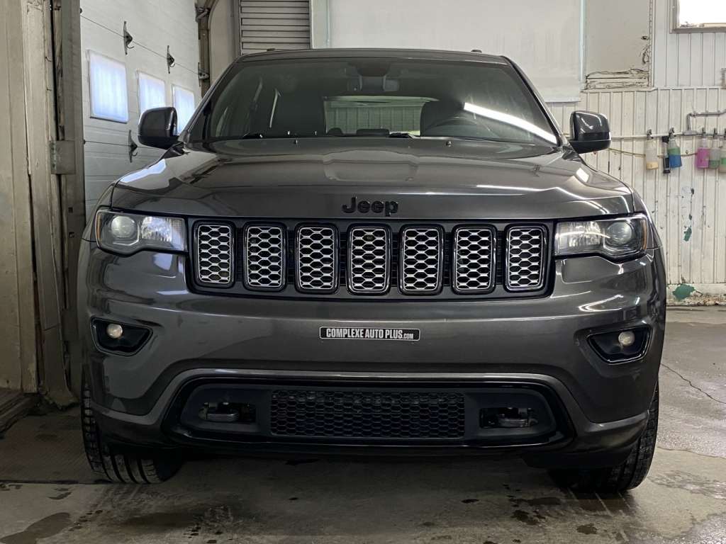 2021 Jeep Grand Cherokee - Image 3