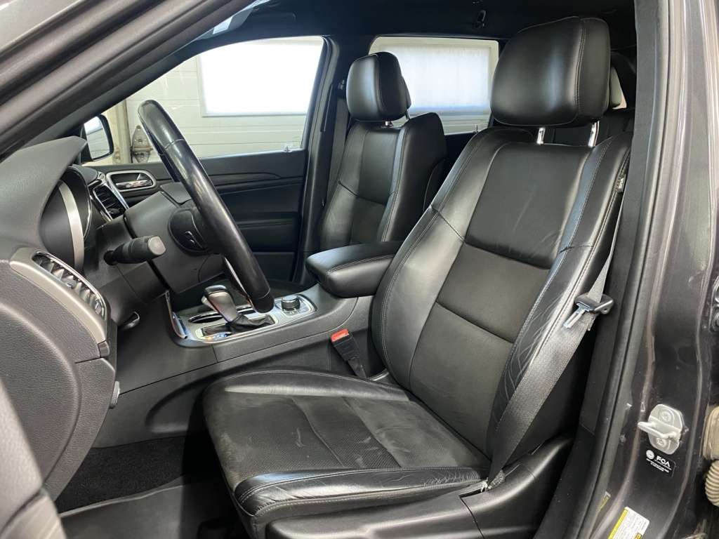 2021 Jeep Grand Cherokee - Image 13