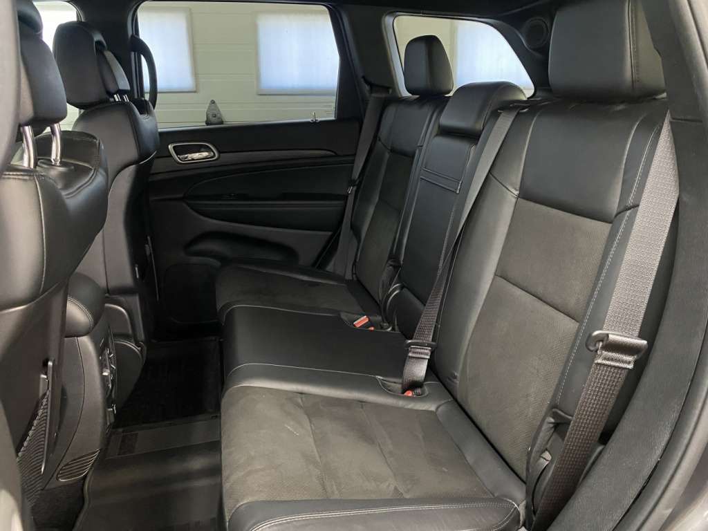 2021 Jeep Grand Cherokee - Image 16