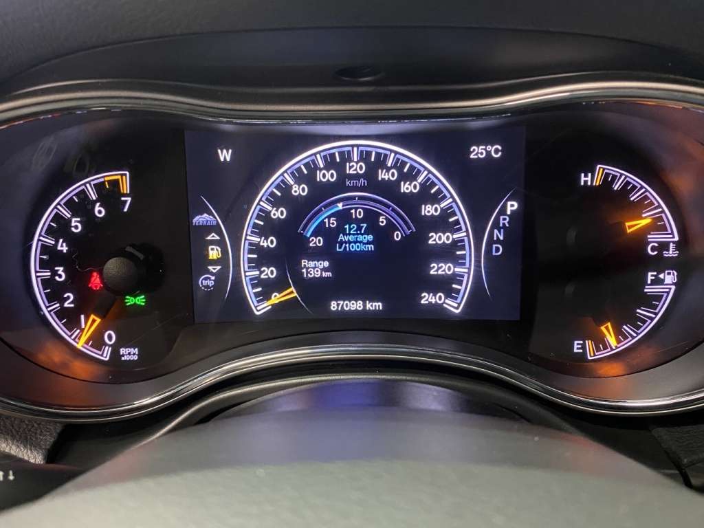 2021 Jeep Grand Cherokee - Image 21