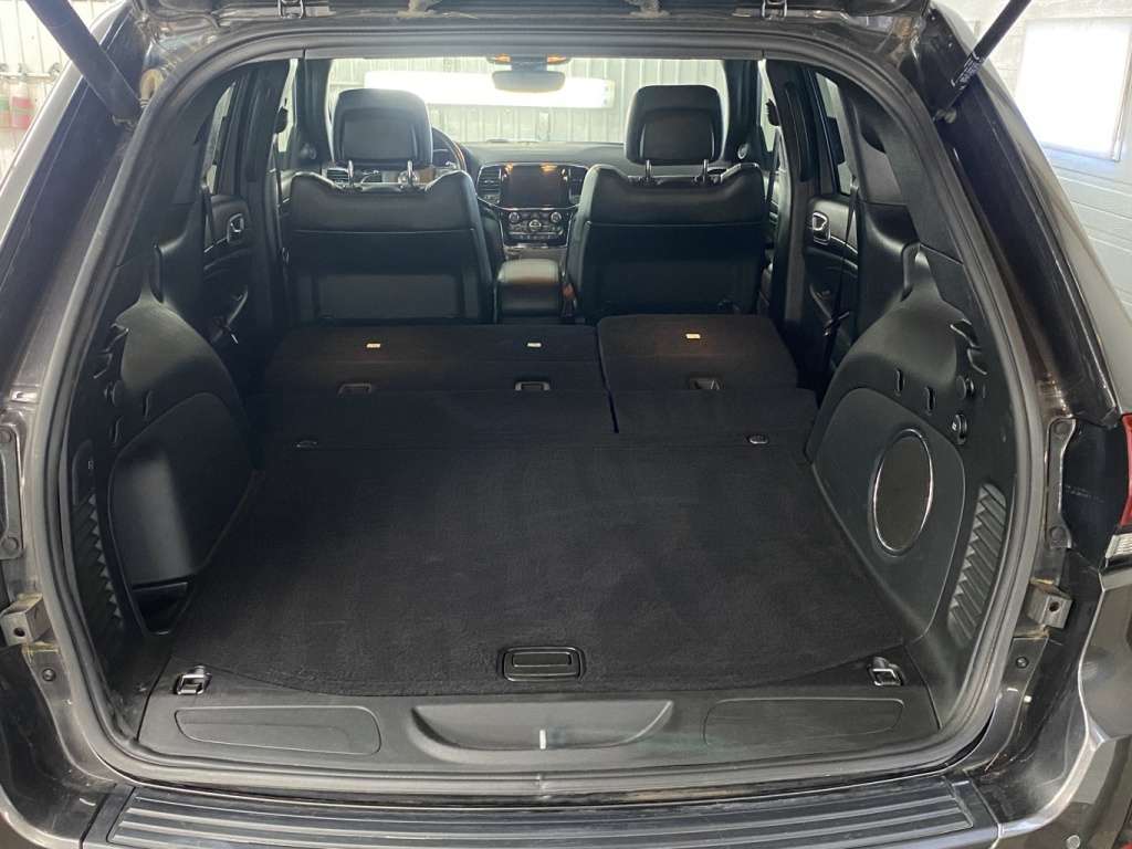 2021 Jeep Grand Cherokee - Image 30