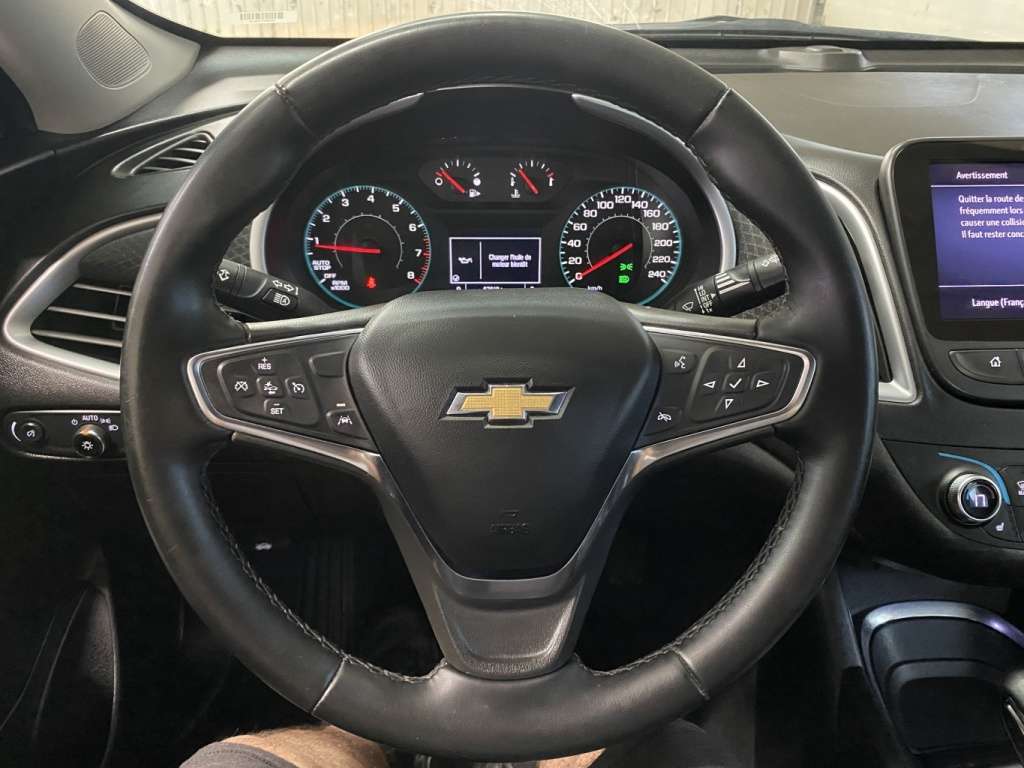 2023 Chevrolet Malibu - Image 22