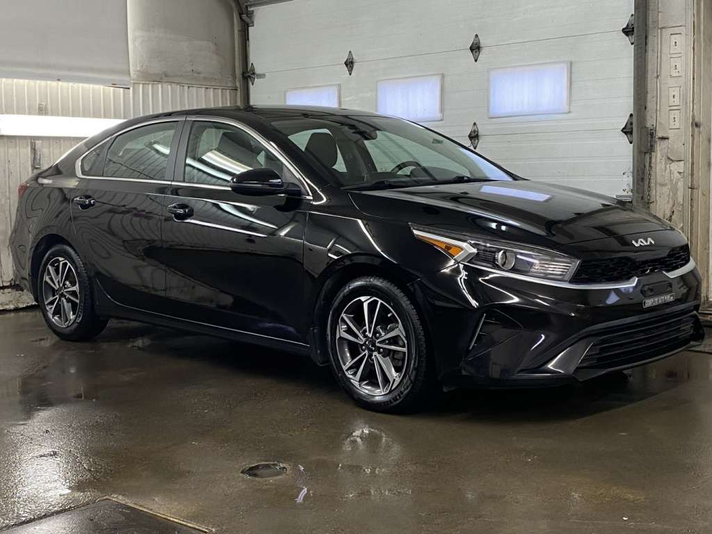 2023 Kia Forte - Image 9