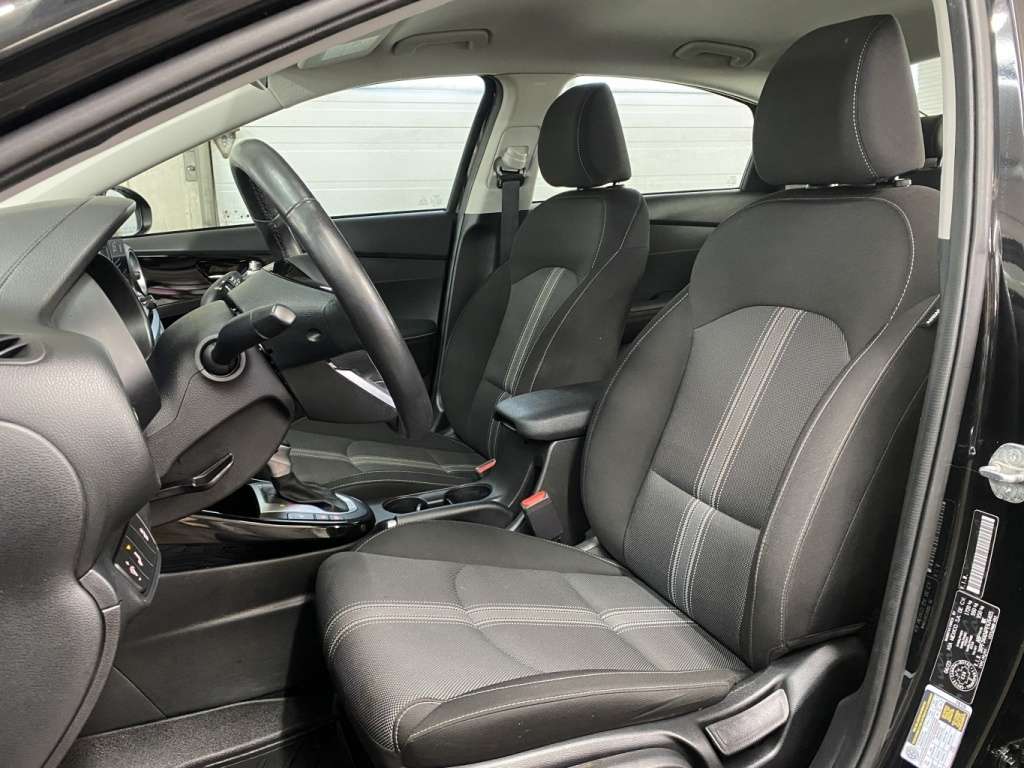 2023 Kia Forte - Image 14