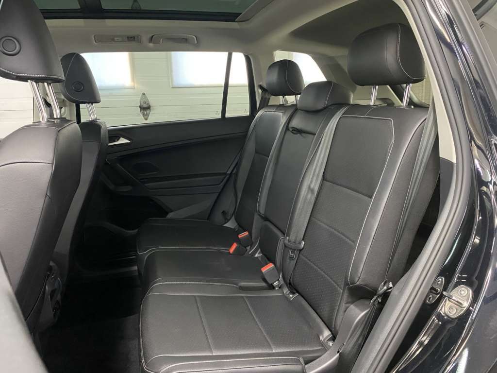 2021 Volkswagen Tiguan - Image 19