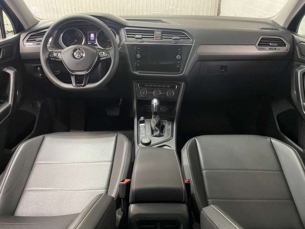 2021 Volkswagen Tiguan - Image 20