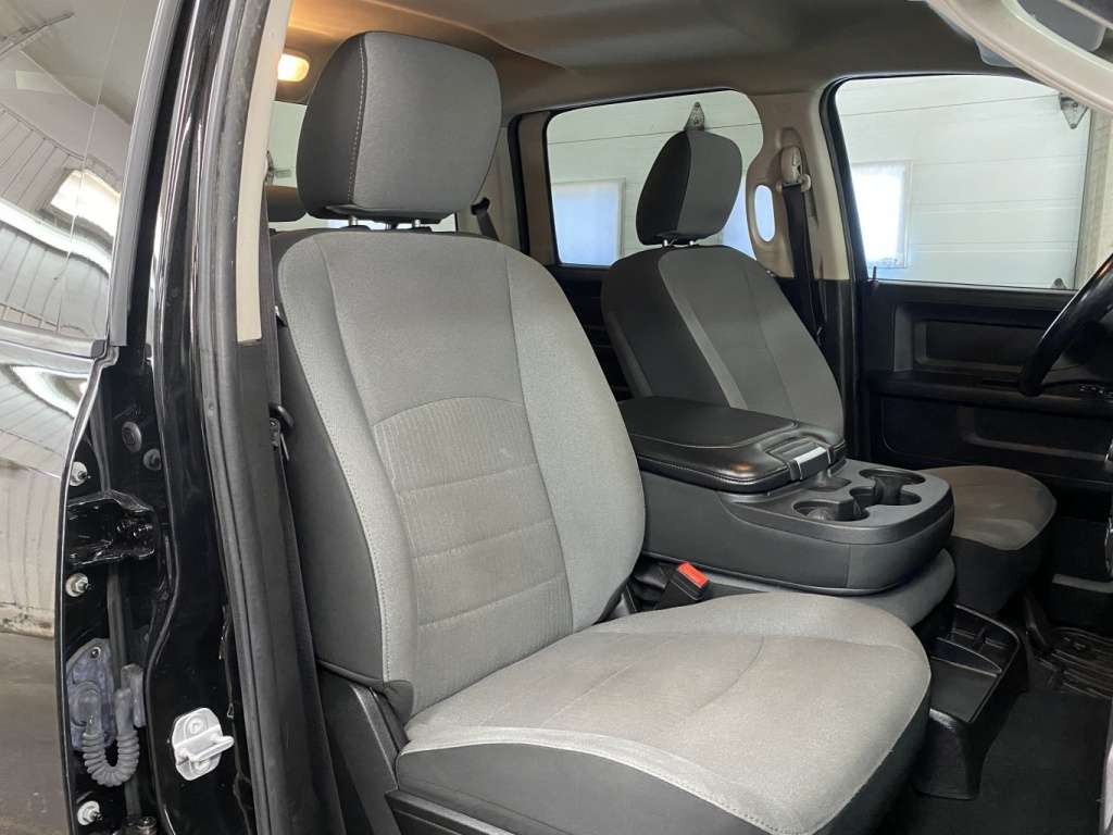 2021 Ram 1500 - Image 17