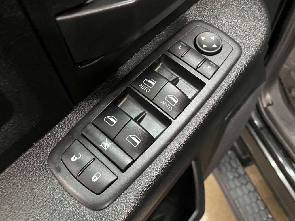 2021 Ram 1500 - Image 28
