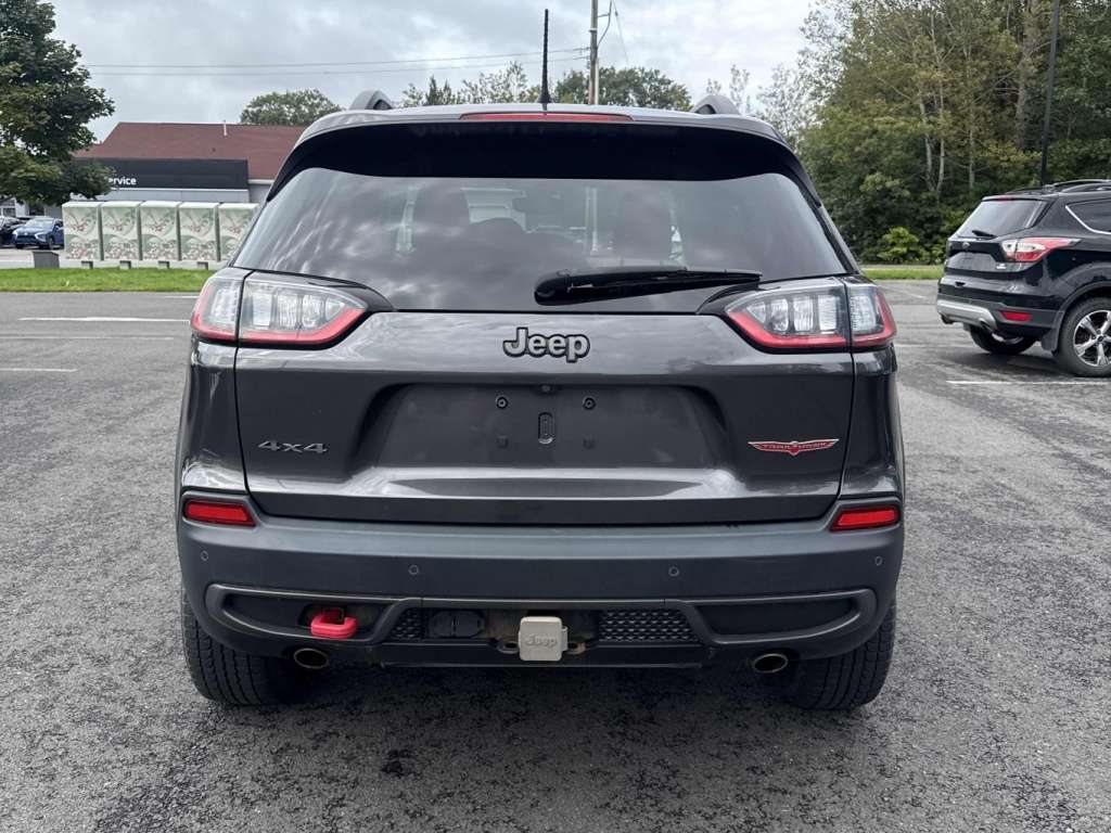 2021 Jeep Cherokee - Image 5
