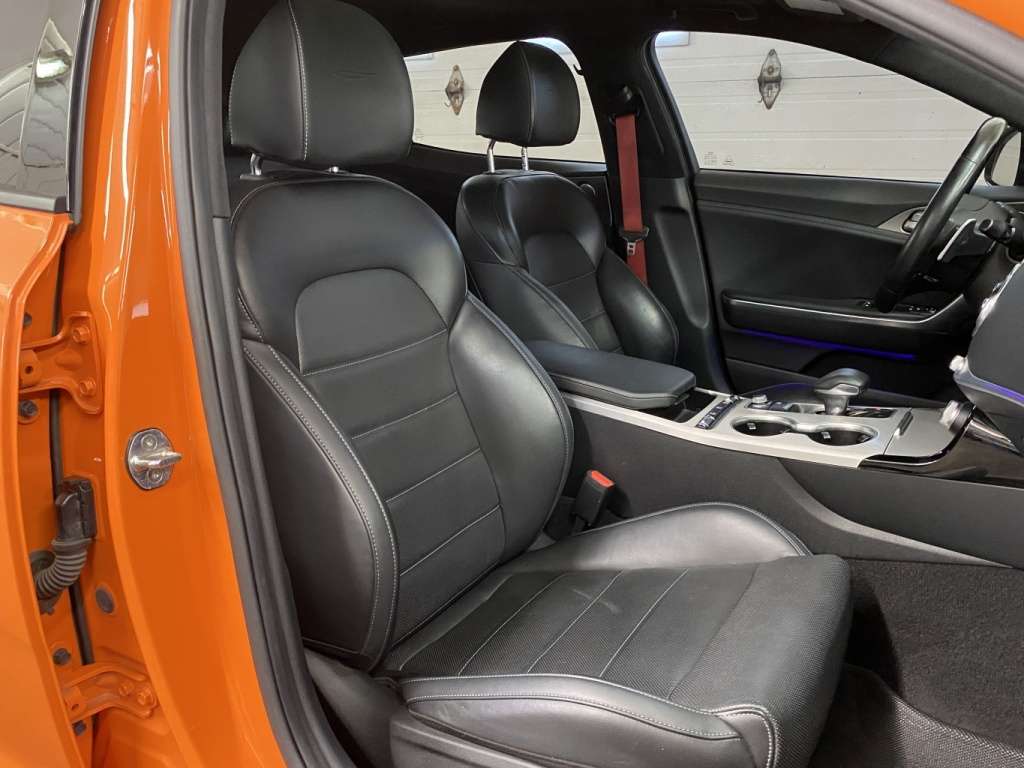 2021 Kia Stinger - Image 18