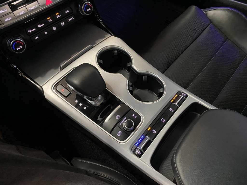 2021 Kia Stinger - Image 29