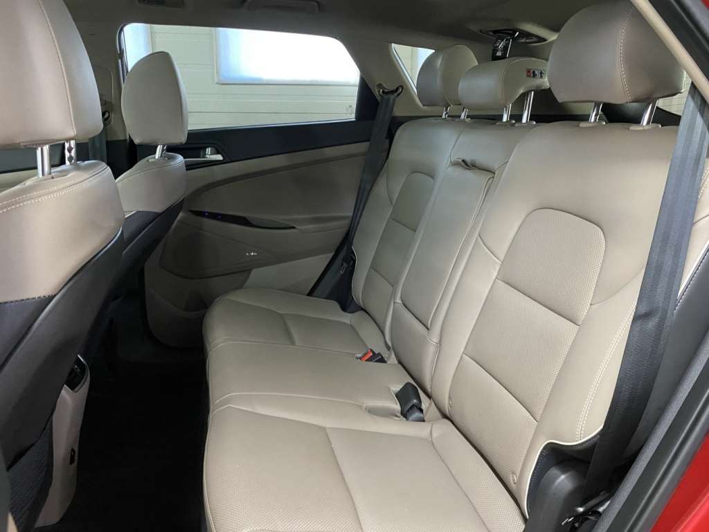 2021 Hyundai TUCSON - Image 19