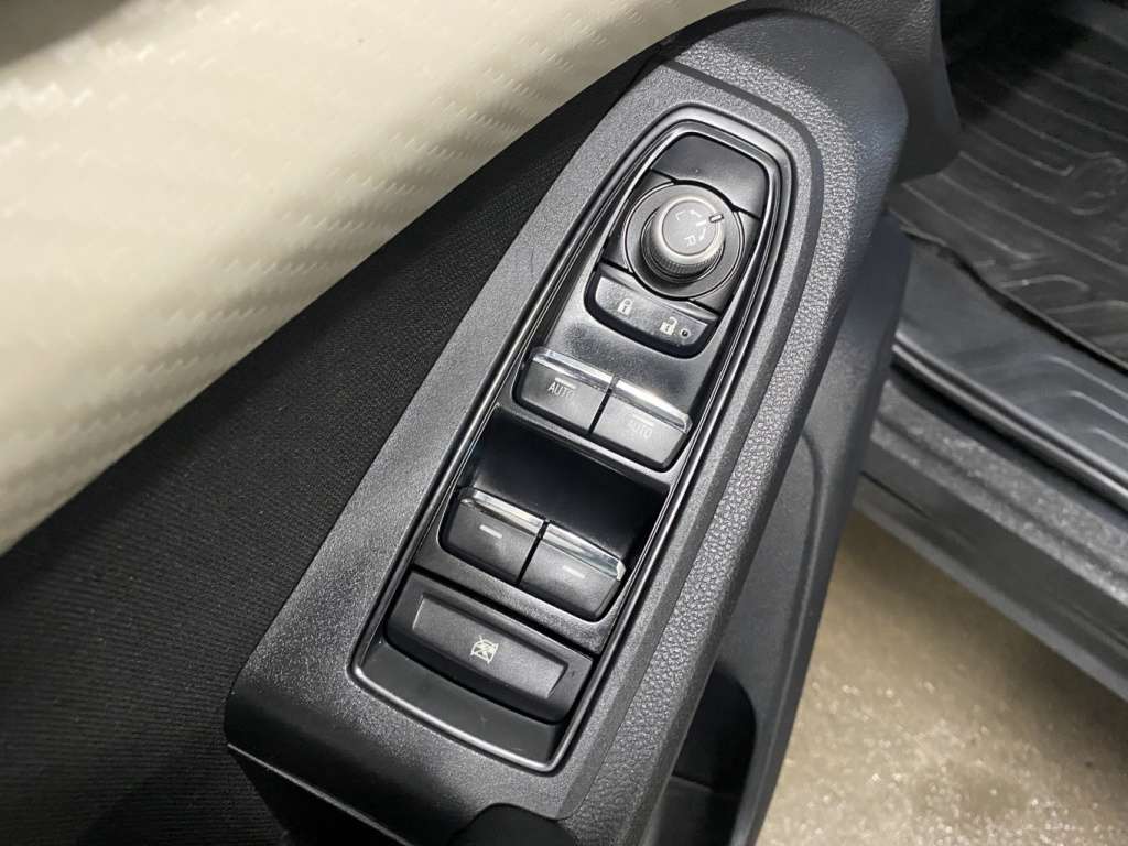 2022 Subaru Ascent - Image 30