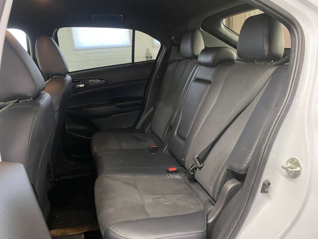 2022 Mitsubishi Eclipse Cross - Image 18