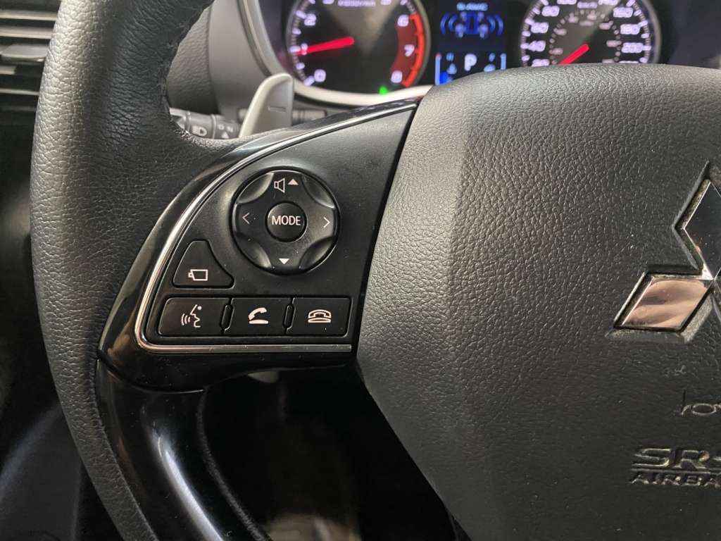 2022 Mitsubishi Eclipse Cross - Image 21