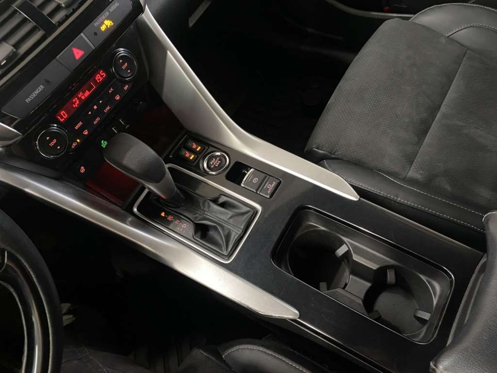 2022 Mitsubishi Eclipse Cross - Image 27