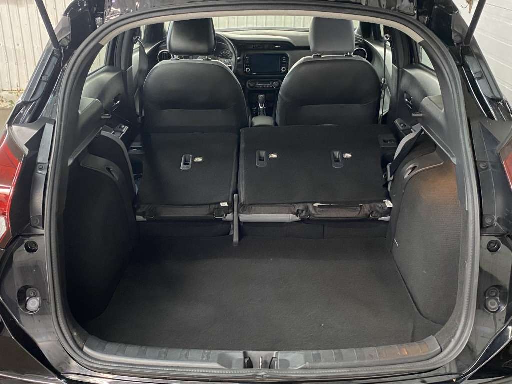 2024 Nissan Kicks - Image 30