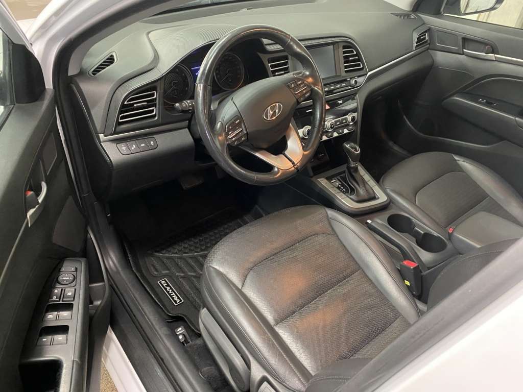 2020 Hyundai ELANTRA - Image 13