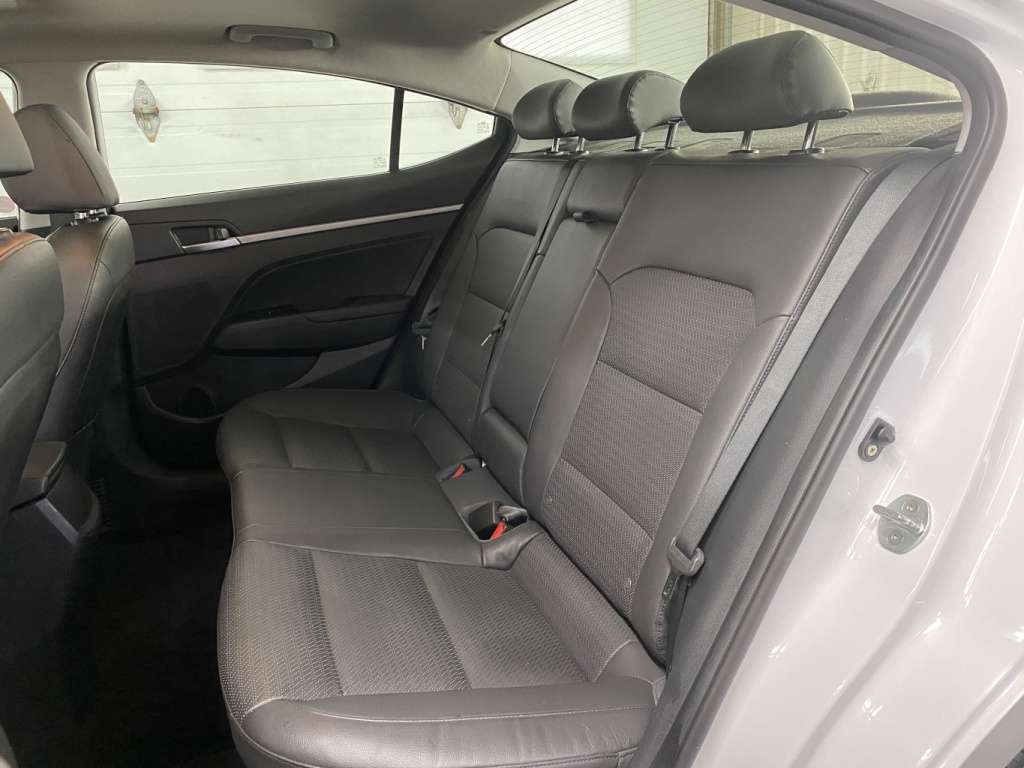 2020 Hyundai ELANTRA - Image 17
