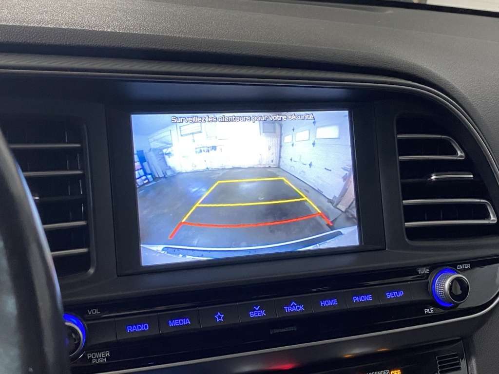 2020 Hyundai ELANTRA - Image 22