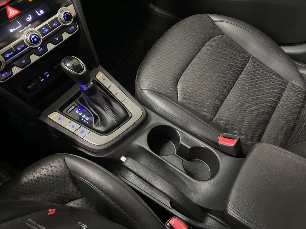2020 Hyundai ELANTRA - Image 25