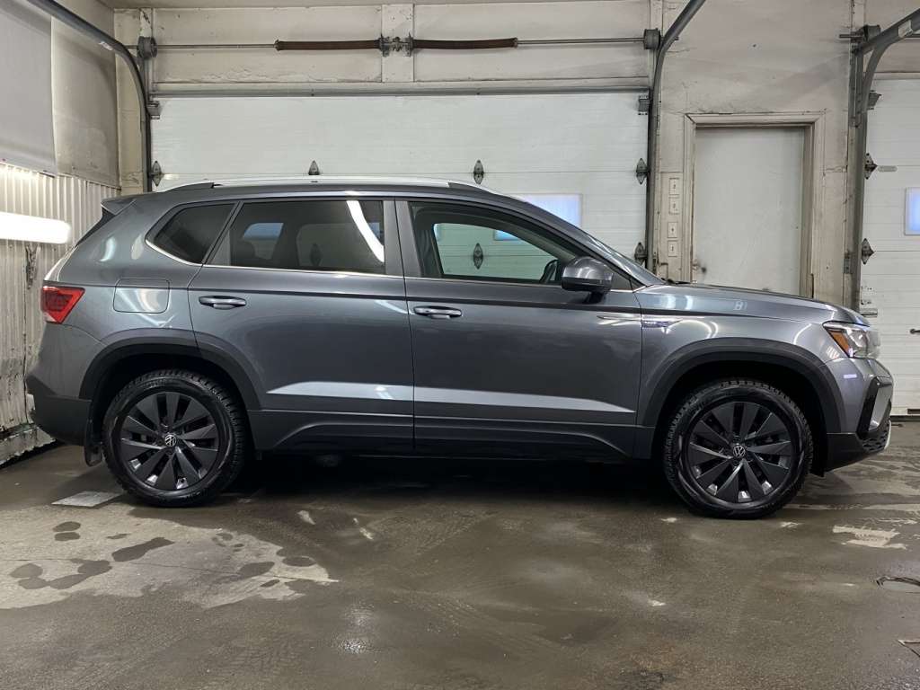 2022 Volkswagen Taos - Image 8