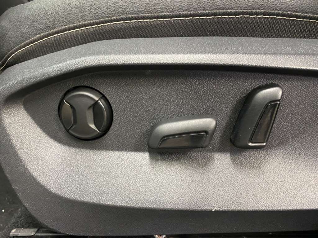 2022 Volkswagen Taos - Image 15
