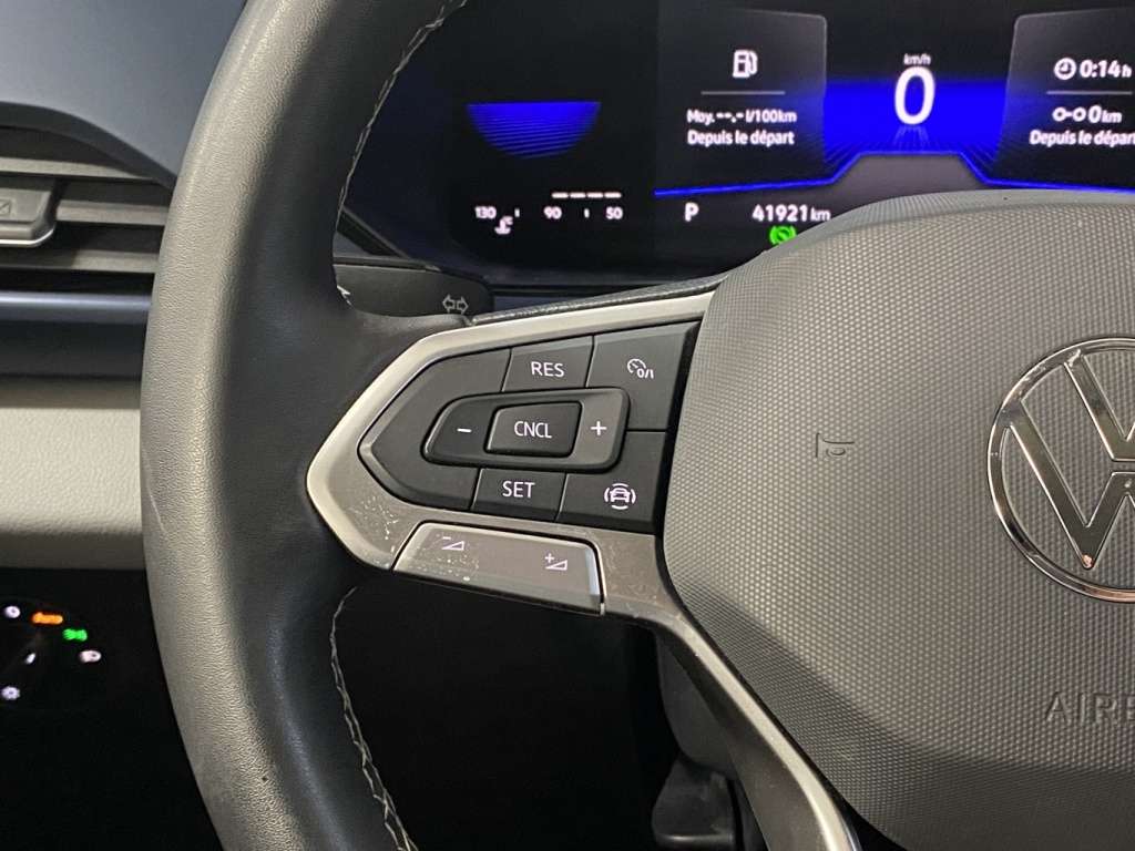 2022 Volkswagen Taos - Image 20