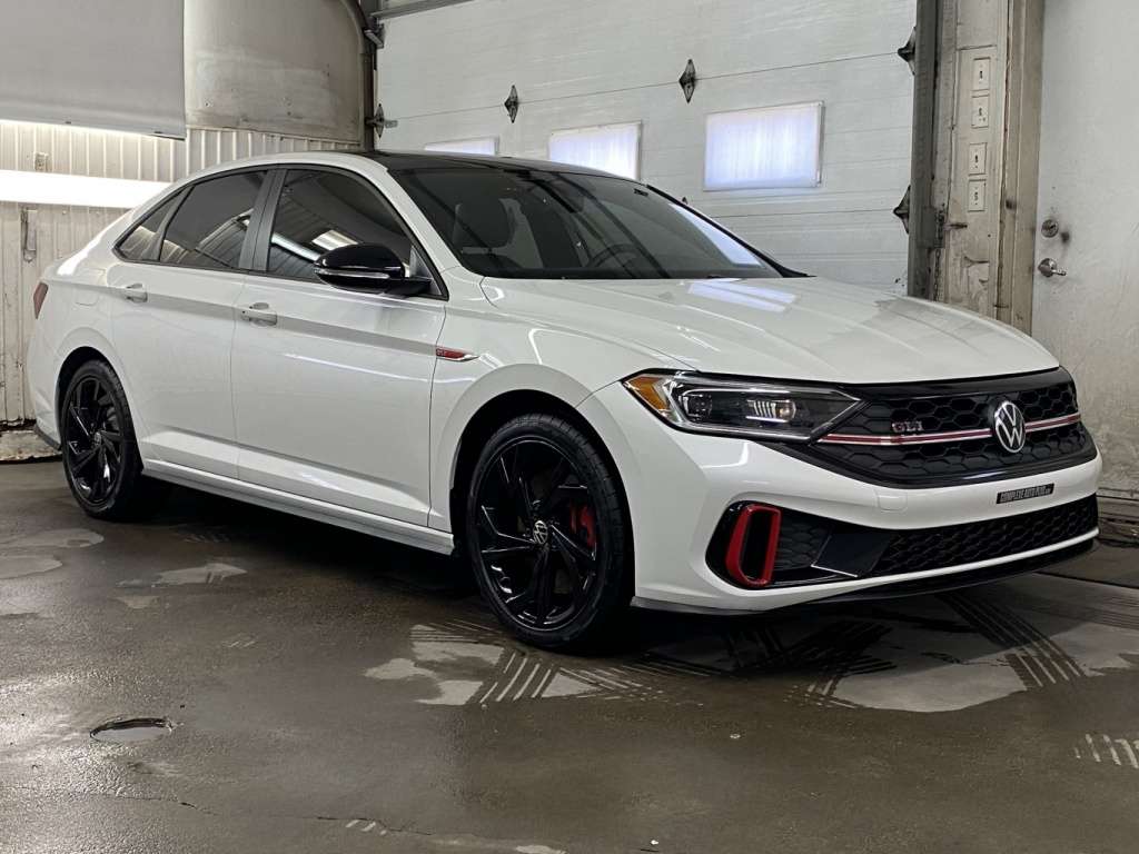 2023 Volkswagen Jetta - Image 9