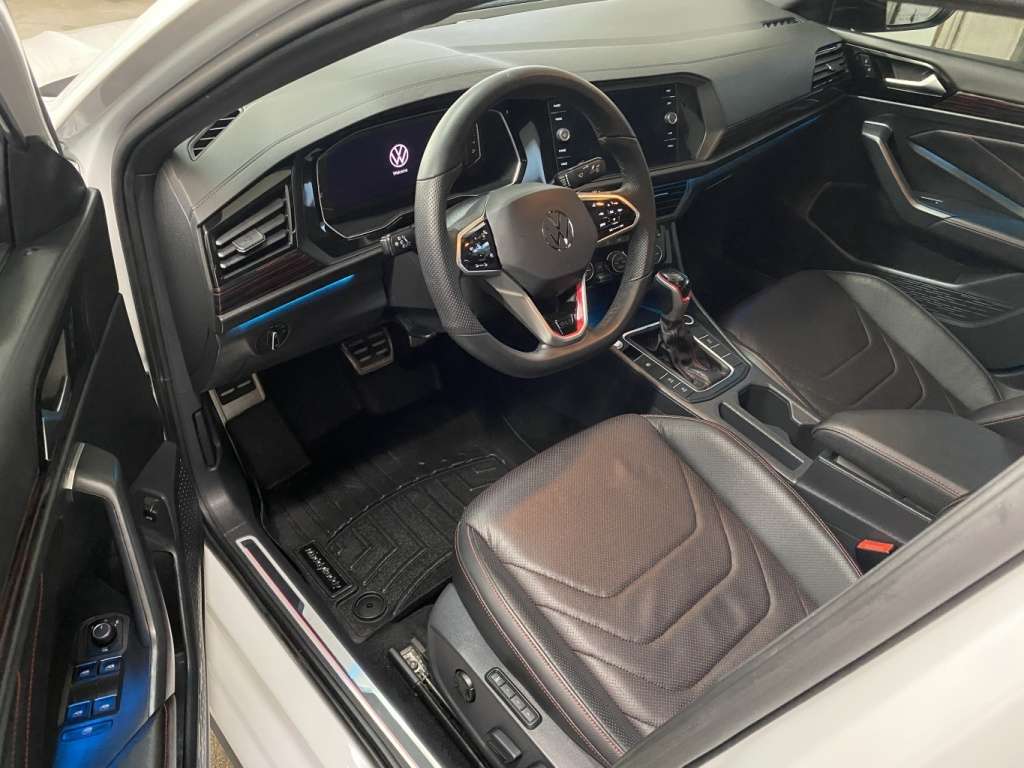 2023 Volkswagen Jetta - Image 14