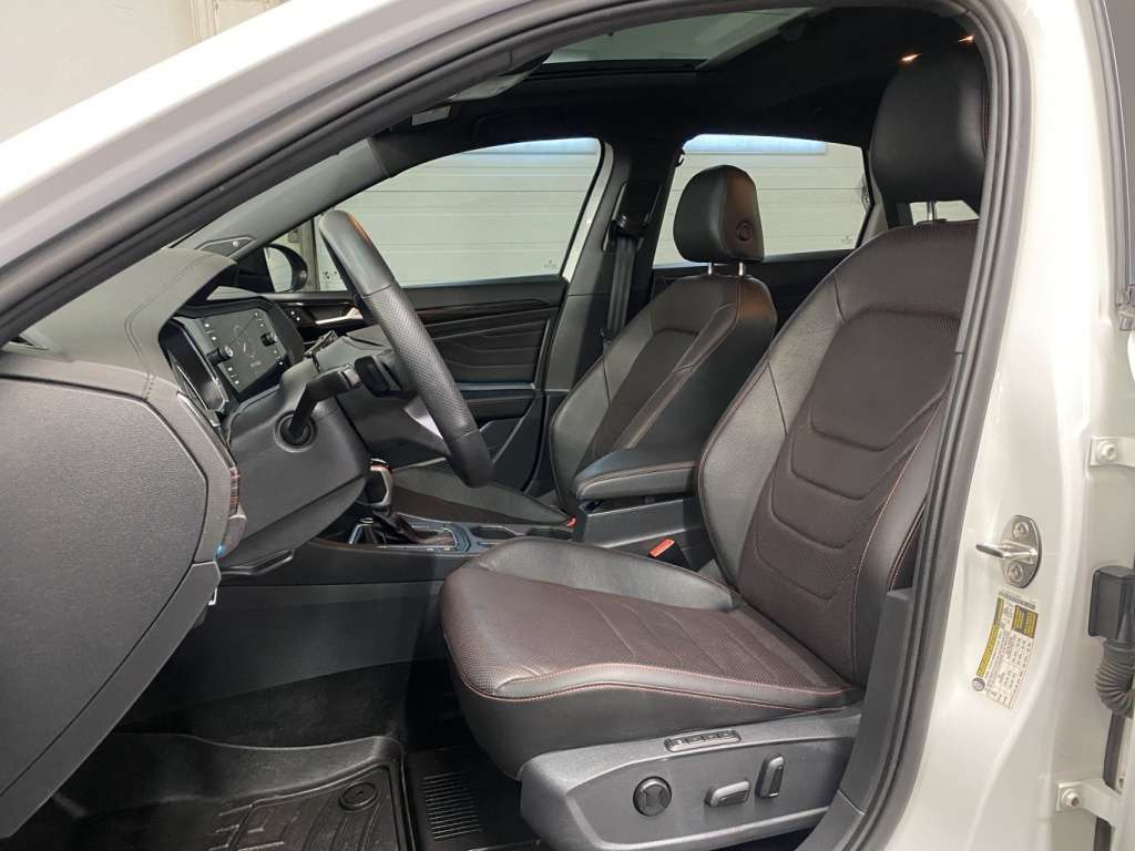 2023 Volkswagen Jetta - Image 15