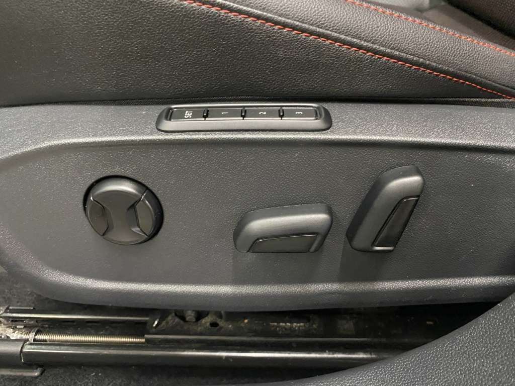2023 Volkswagen Jetta - Image 16