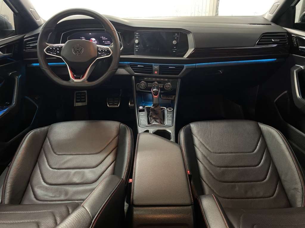 2023 Volkswagen Jetta - Image 20