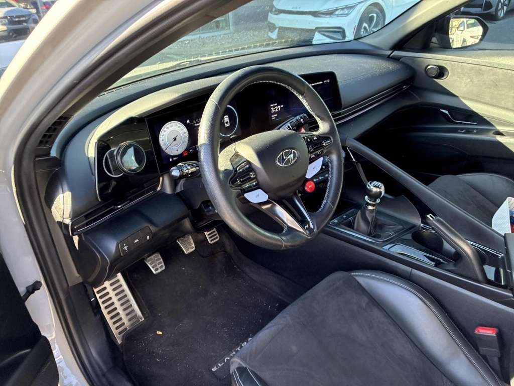 2023 Hyundai ELANTRA - Image 6
