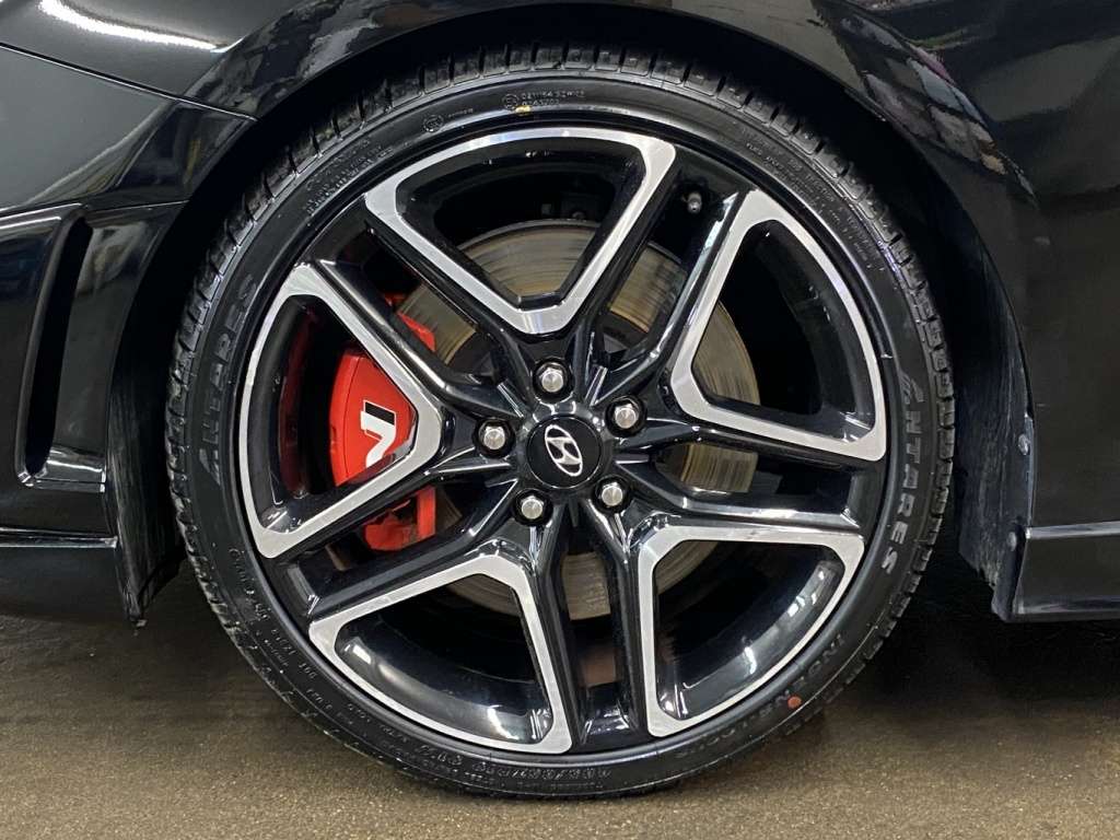 2021 Hyundai VELOSTER - Image 11