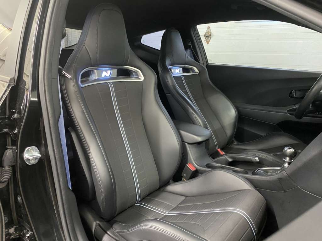 2021 Hyundai VELOSTER - Image 16