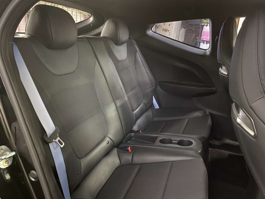 2021 Hyundai VELOSTER - Image 17