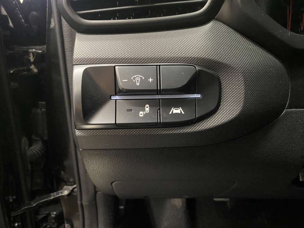 2021 Hyundai VELOSTER - Image 27