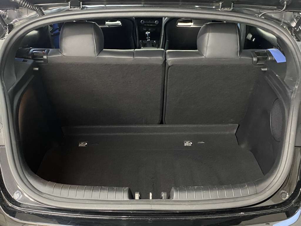 2021 Hyundai VELOSTER - Image 29