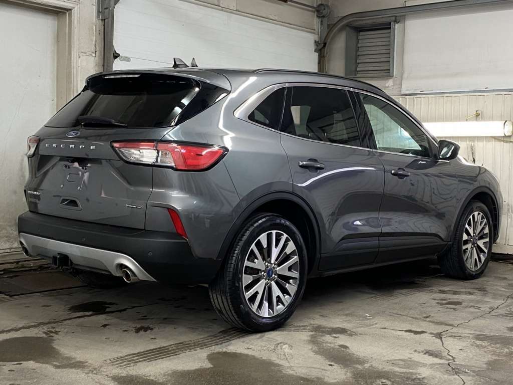 2022 Ford Escape - Image 7